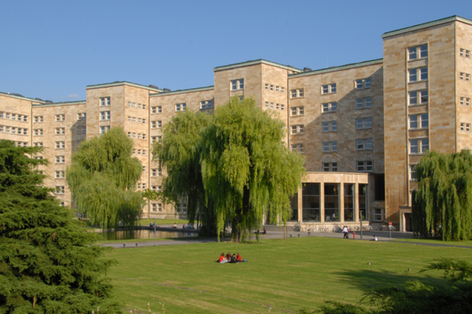 Goethe Universitat Bildergalerie Campus Westend